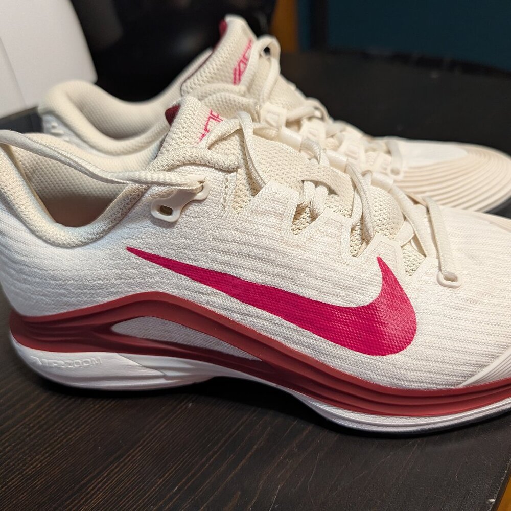 Nike Vapor 12 Hard Court Women's Tennis Shoes